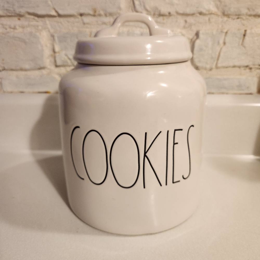 Rae Dunn Cookie Jar